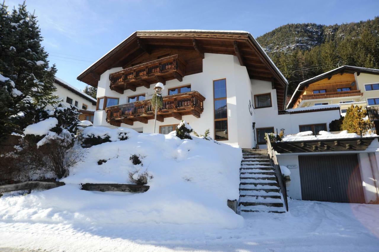 Ferienwohnung Bergler Trins Bagian luar foto